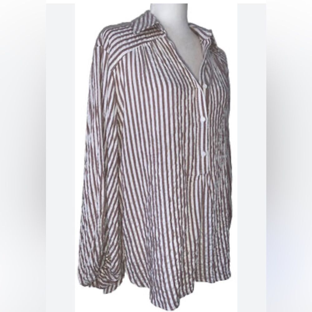 Old Navy Striped Blue and White Women's Skirt